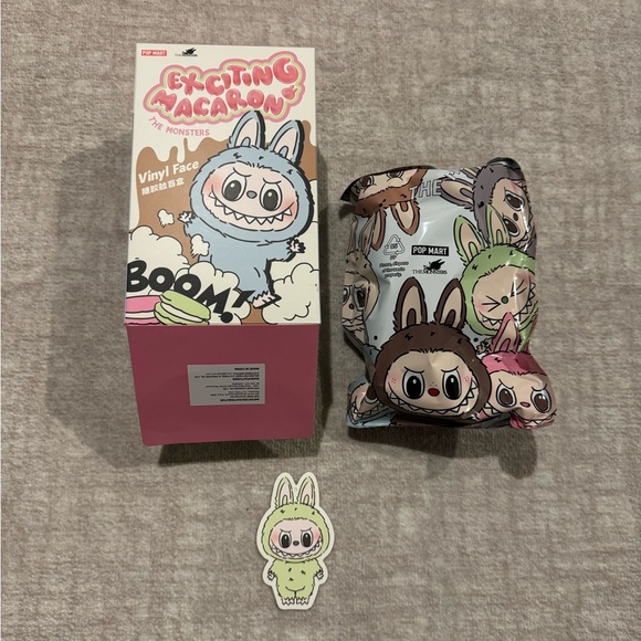 Authentic LABUBU Exciting Macaron - Green Grape - Picture 3 of 4